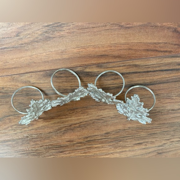 Leaf Napkin Rings with Silver Finish (Set of 4) - Picture 3 of 3